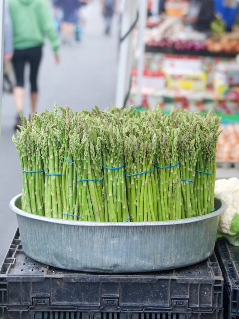 asparagus at farmers market