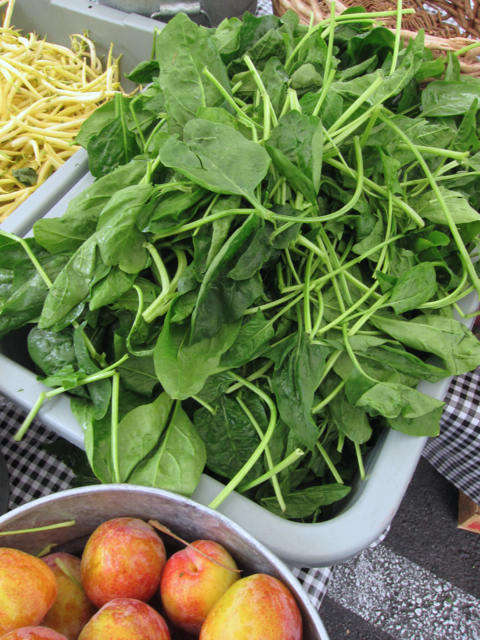 spinach at the farmer's market