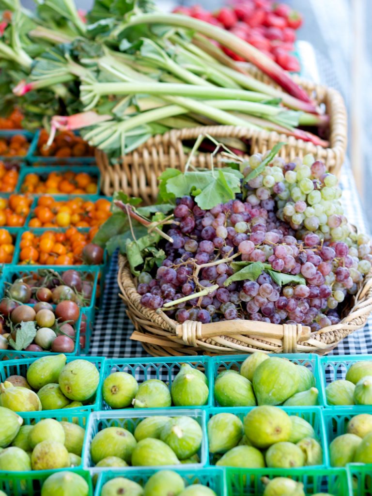 grapes at the farmers market