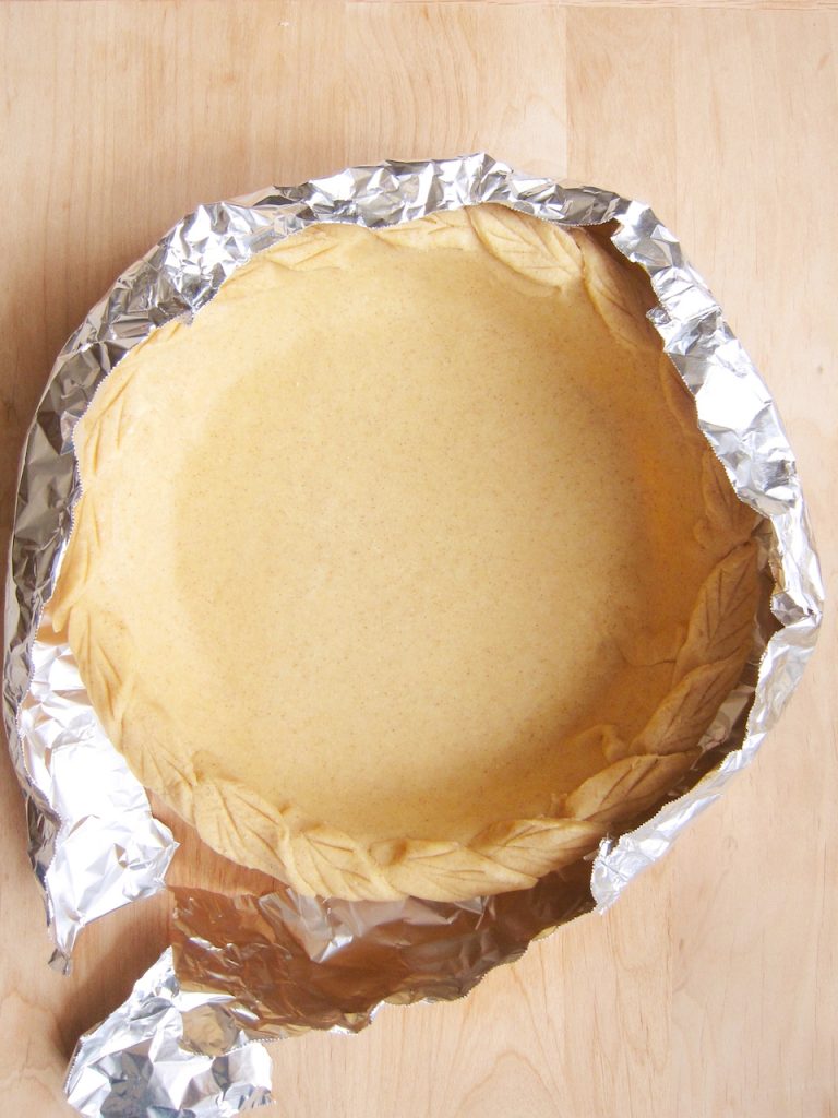 foiling pie shell edge