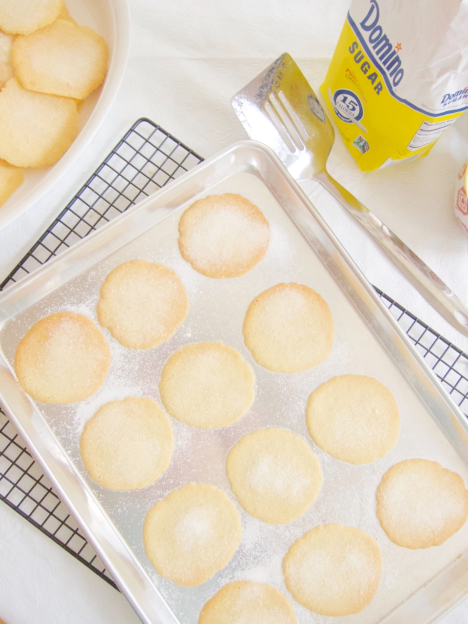 Aunt Mary’s Sugar Cookies – Dolly’s Kettle