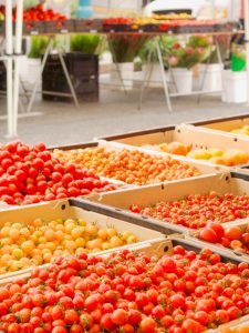 tomatoes at farmer's market
