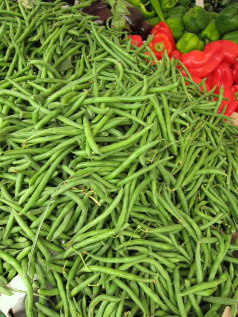 green beans at farmer's market