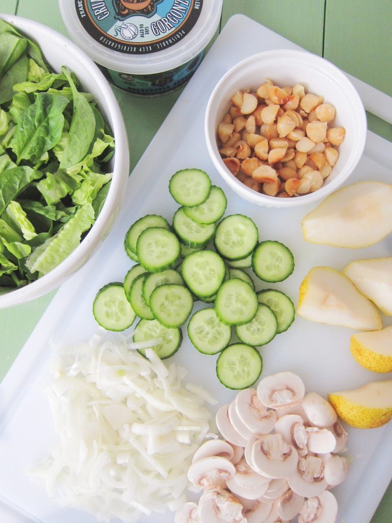 ingredients for Spinach and Romaine Salad