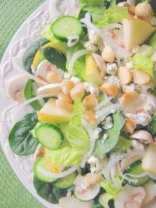 Spinach and Romaine Salad With Pear, Gorgonzola and Toasted Macadamia Nuts