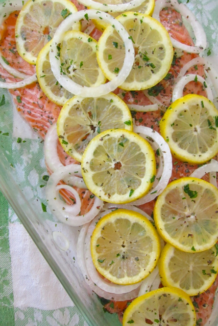Baked Salmon With Lemon and Herbs