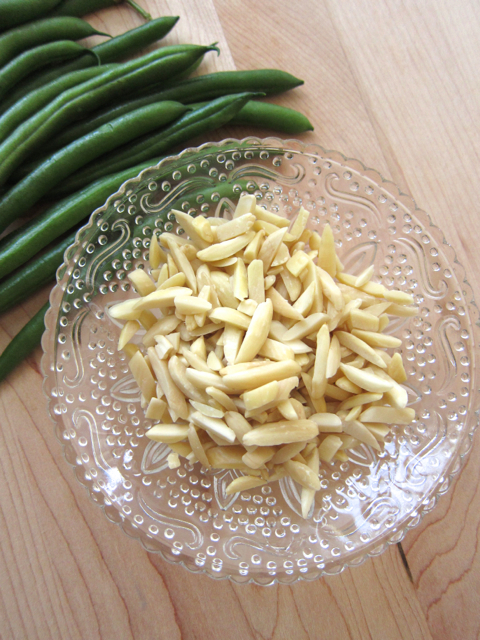 slivered almonds