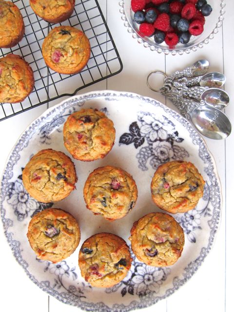 Fresh Berry Tea Cakes With Almond