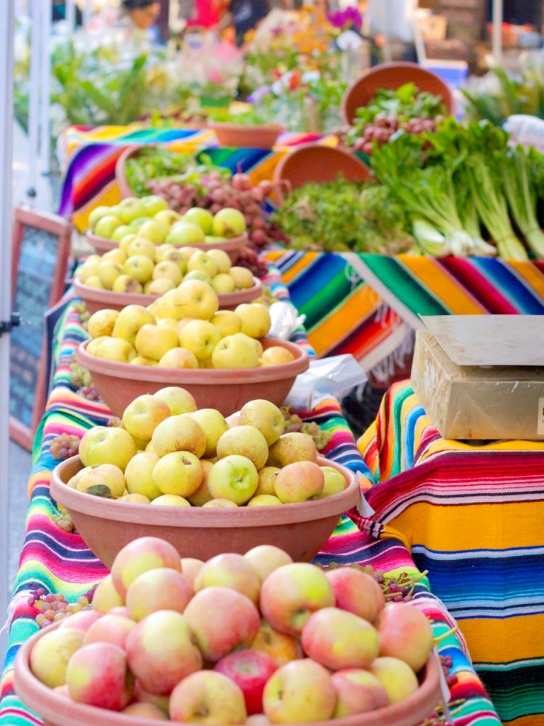 apples at the farmers market