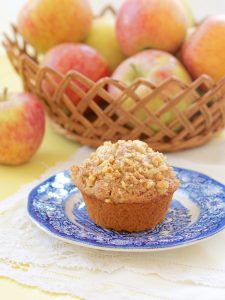 Gluten-Free Apple and Cheddar Cheese Tea Cakes