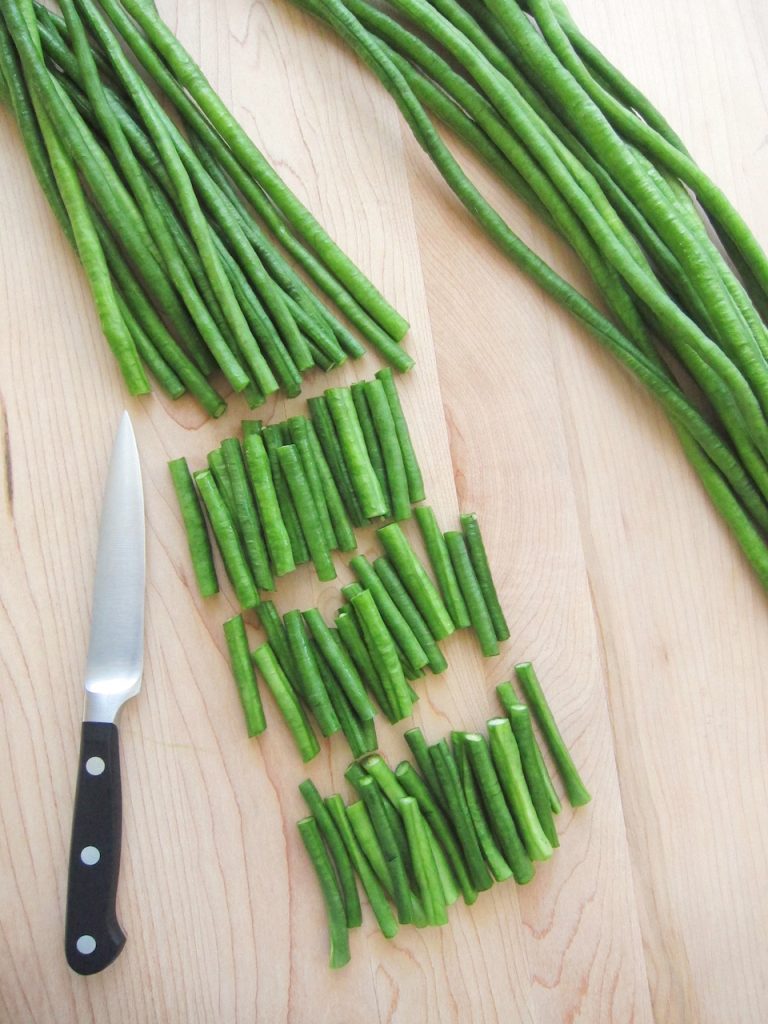 cutting long beans