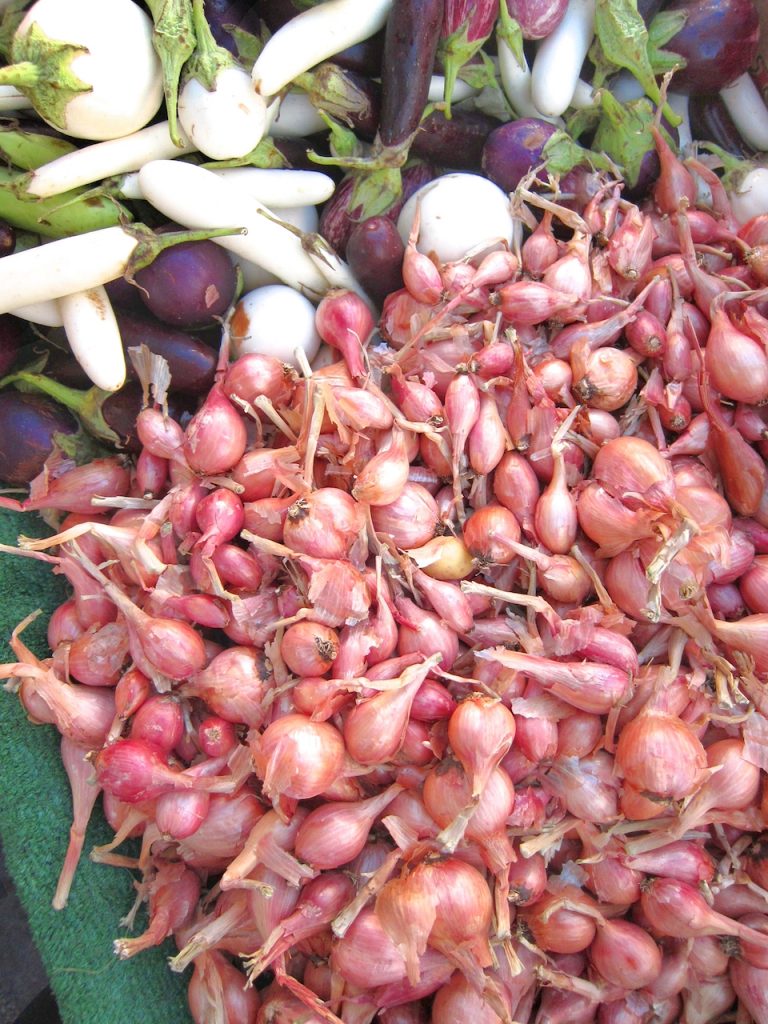 shallots at farmers market