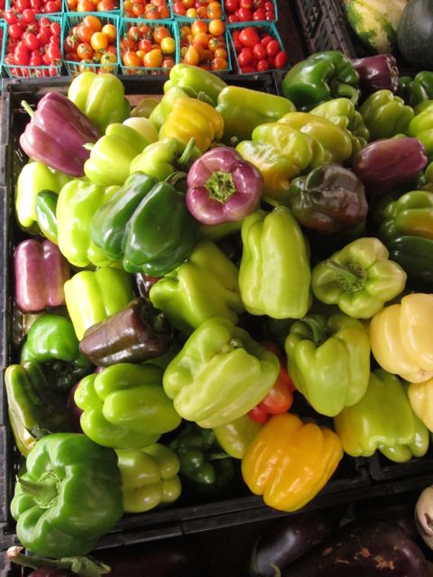 green bell peppers at farmers market