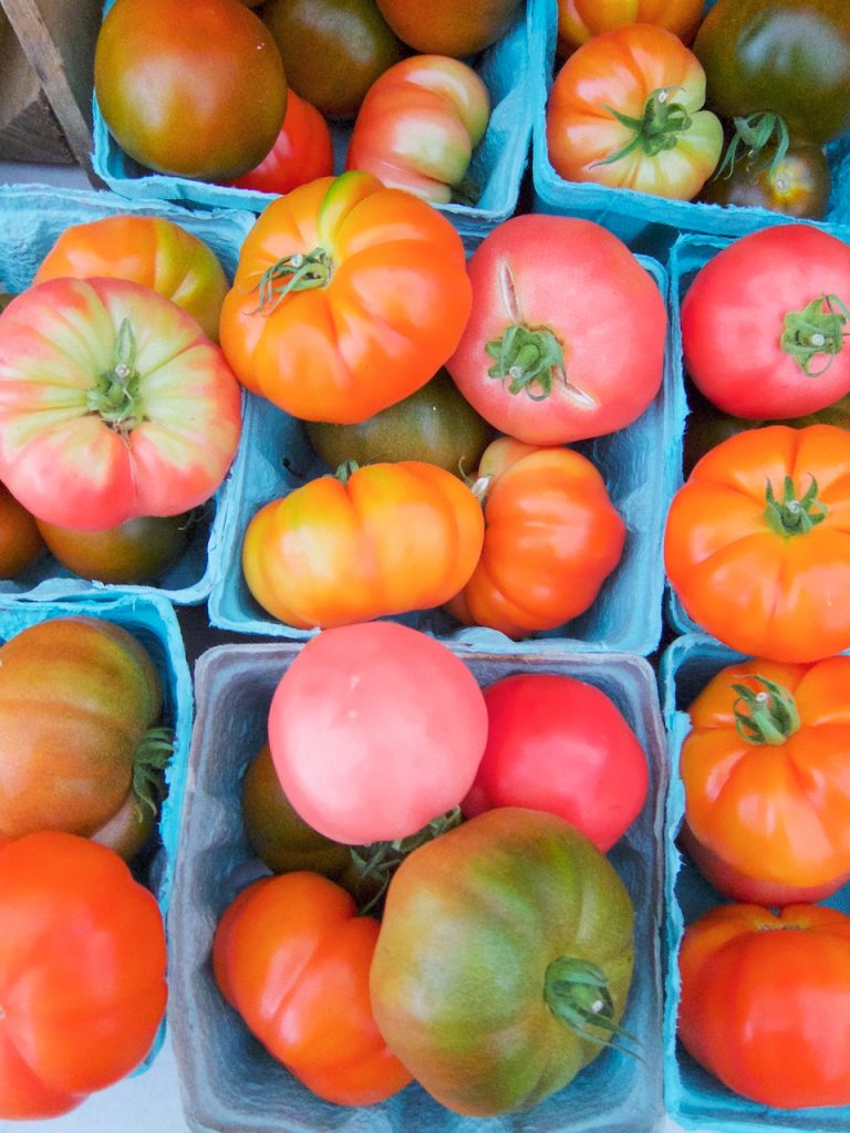 tomatoes at the farmers market