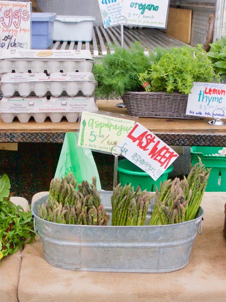 asparagus at farmers market