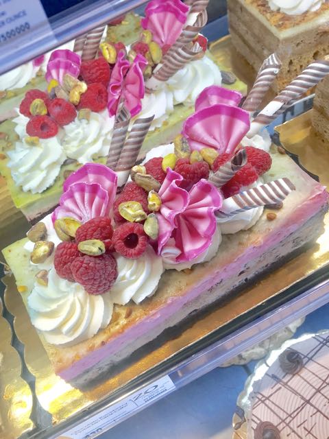 Valentine cake