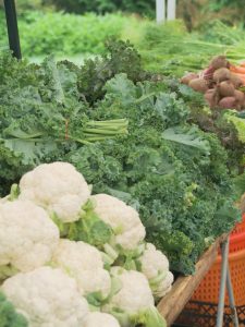 cauliflower and kale at the farmers market