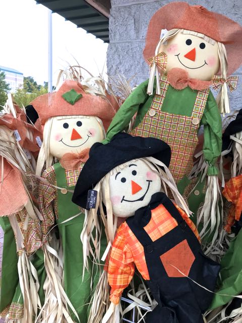 scarecrow decorations