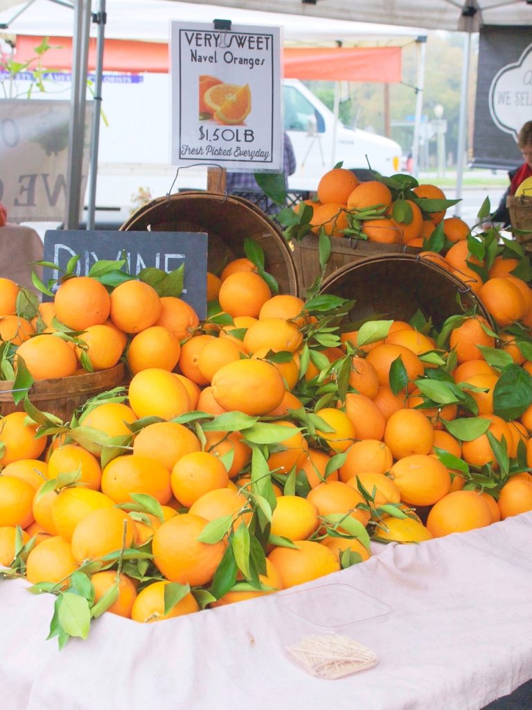 oranges at the farmers market