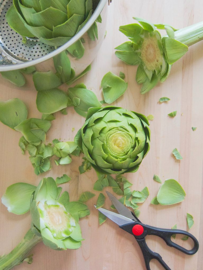 preparing a artichoke