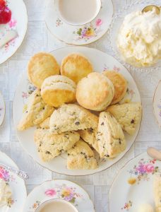 plain and currant scones