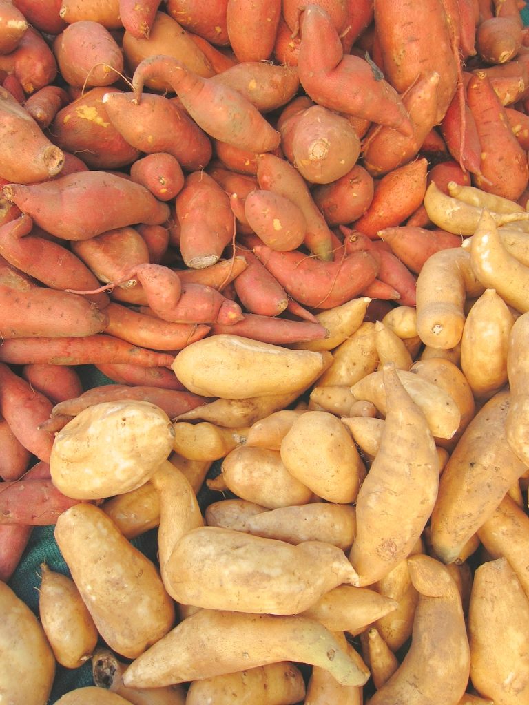 sweet potatoes at the farmers market 