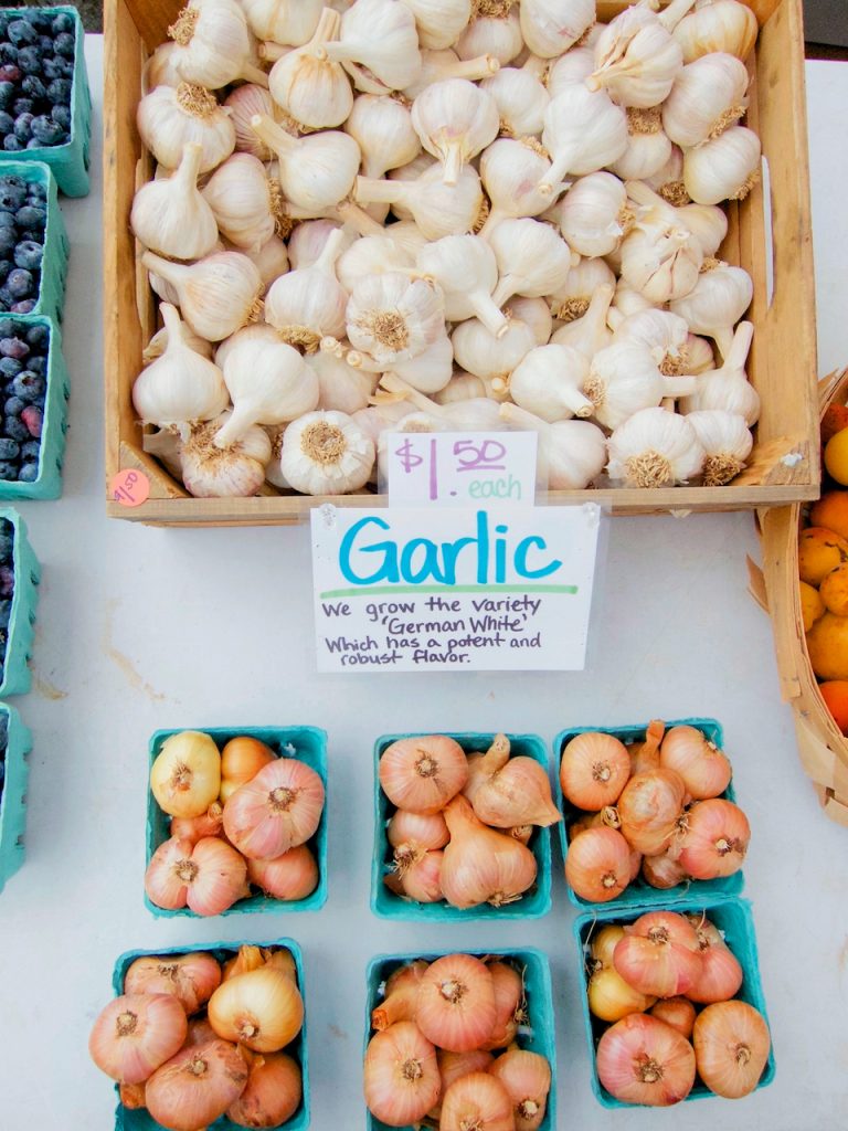 garlic at the farmers market