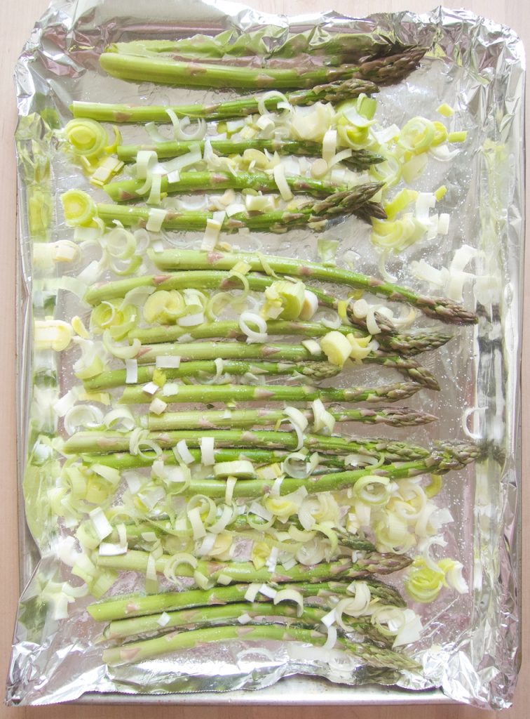uncooked asparagus and leeks