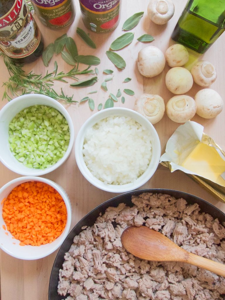 ingredients of bolognese sauce